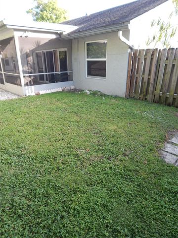 7921 NW 4th St, Plantation, FL 33324