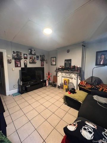 141 S William Street, Newburgh, NY 12550