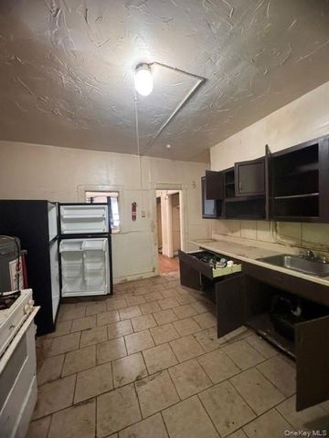 141 S William Street, Newburgh, NY 12550