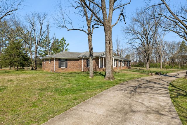 1929 Hickory Ridge Rd, Lebanon, TN 37087