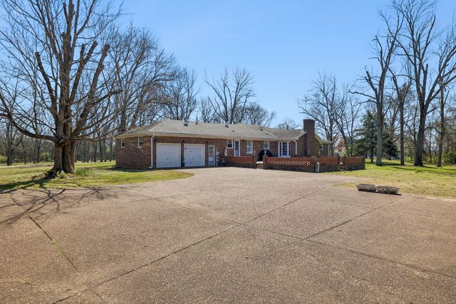 1929 Hickory Ridge Rd, Lebanon, TN 37087