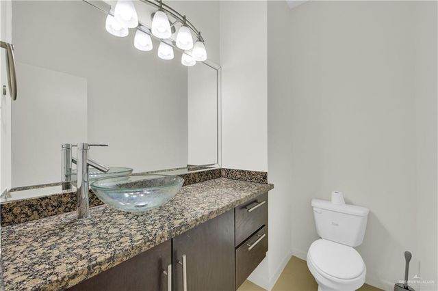 5211 Shalom Drive, Edinburg, TX 78542