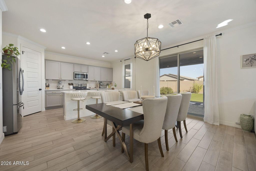5734 W ATLANTIS Way, Phoenix, AZ 85043 — photo 2
