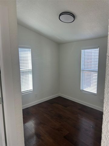 3019 E 12th ST, Austin, TX 78702