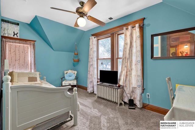 407 E 11th Street, Fremont, NE 68025