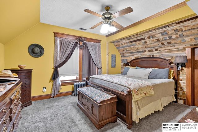 407 E 11th Street, Fremont, NE 68025