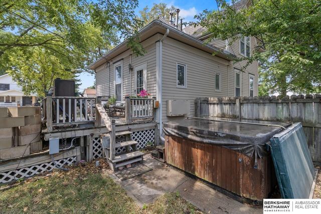 407 E 11th Street, Fremont, NE 68025