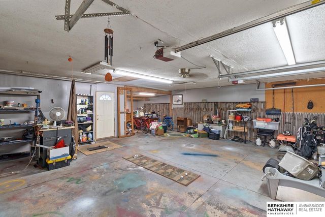 407 E 11th Street, Fremont, NE 68025