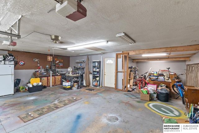 407 E 11th Street, Fremont, NE 68025