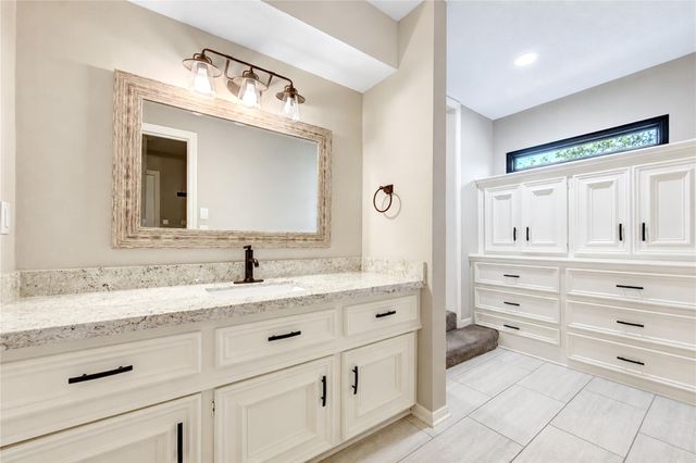 19822 Summerset Way, Houston, TX 77094