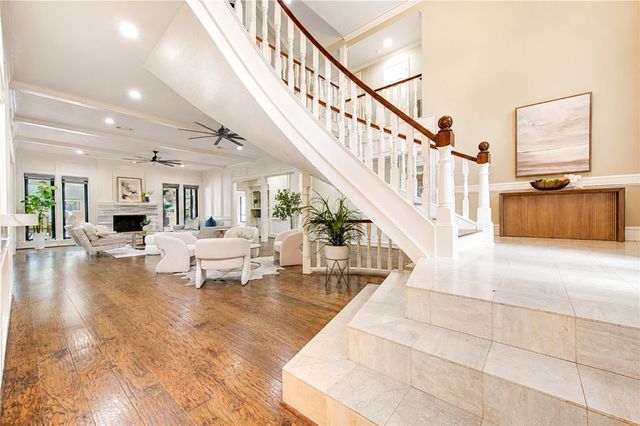 19822 Summerset Way, Houston, TX 77094