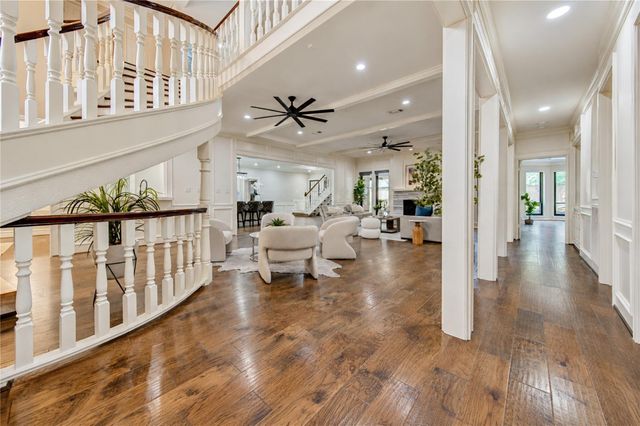 19822 Summerset Way, Houston, TX 77094