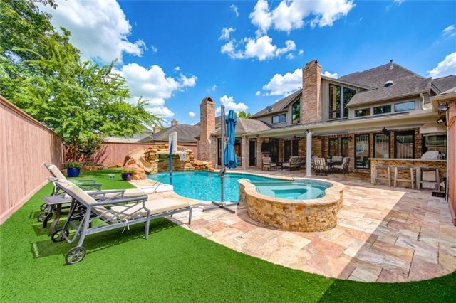 19822 Summerset Way, Houston, TX 77094