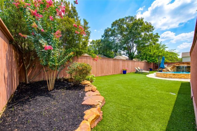 19822 Summerset Way, Houston, TX 77094