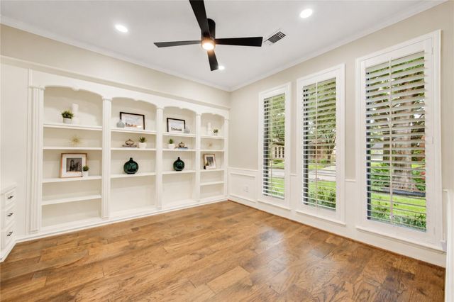 19822 Summerset Way, Houston, TX 77094