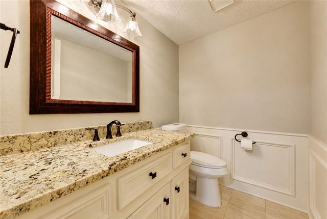 19822 Summerset Way, Houston, TX 77094