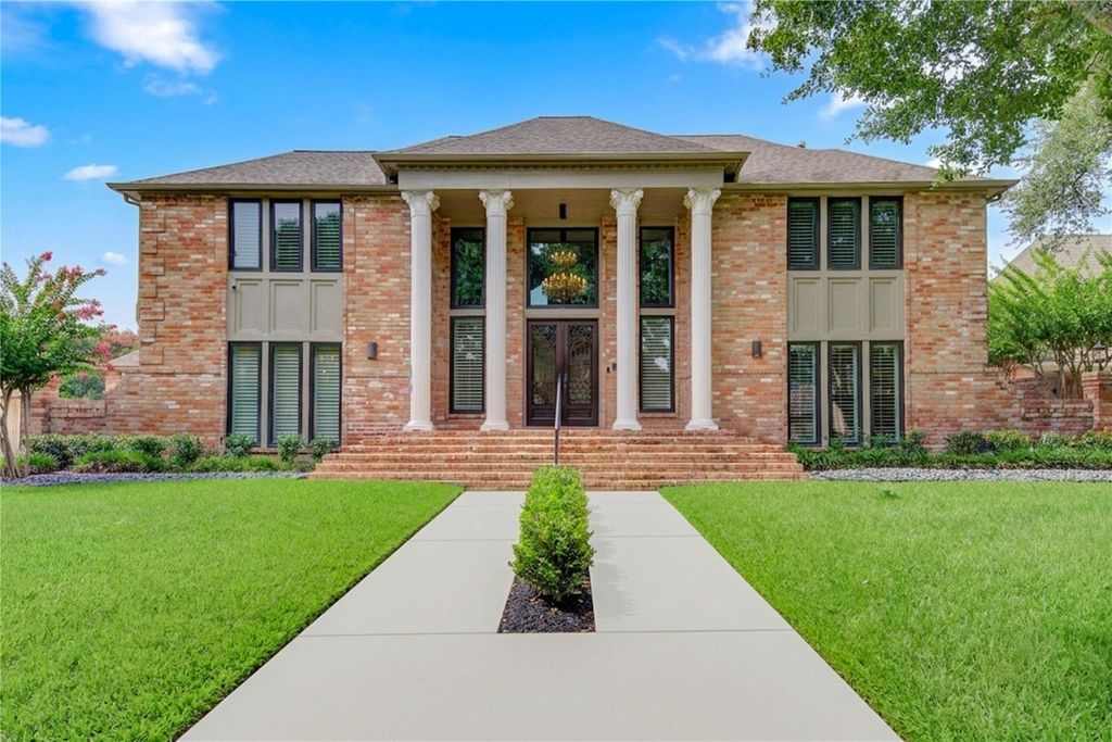 19822 Summerset Way, Houston, TX 77094