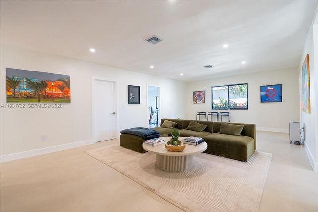 7548 Adventure Ave, North Bay Village, FL 33141