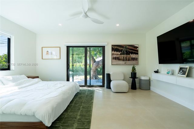 7548 Adventure Ave, North Bay Village, FL 33141