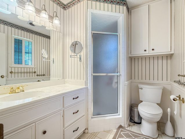 3518 Cloverdale Dr, Tyler, TX 75701