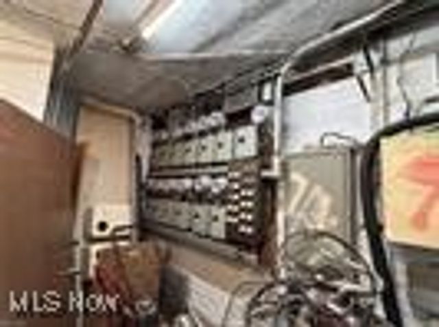 2744 Mayfield Road, Cleveland Heights, OH 44106