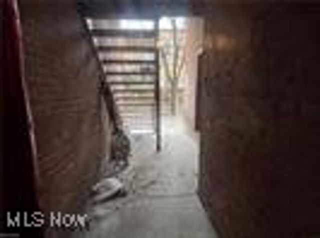 2744 Mayfield Road, Cleveland Heights, OH 44106