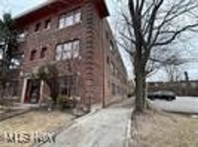 2744 Mayfield Road, Cleveland Heights, OH 44106