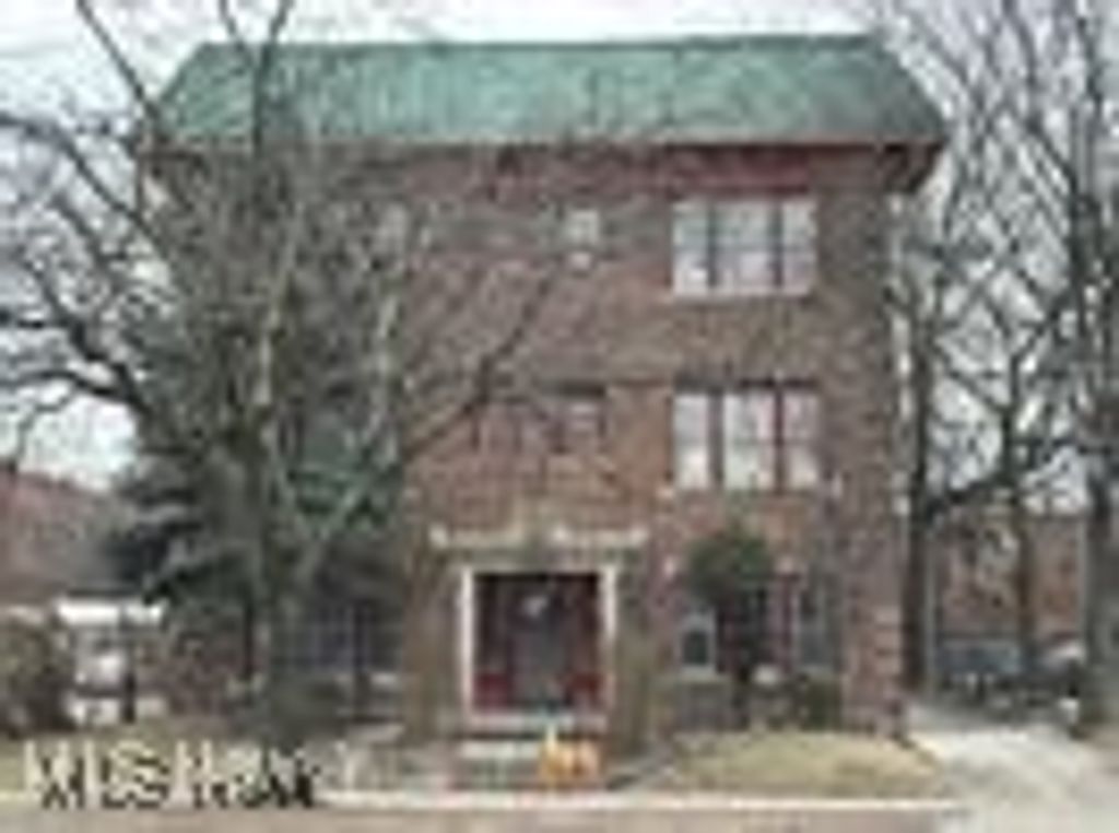 2744 Mayfield Road, Cleveland Heights, OH 44106