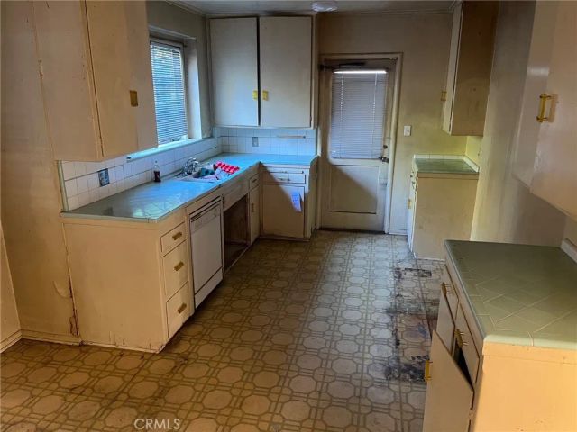 6842 Chisholm, Van Nuys, CA 91406