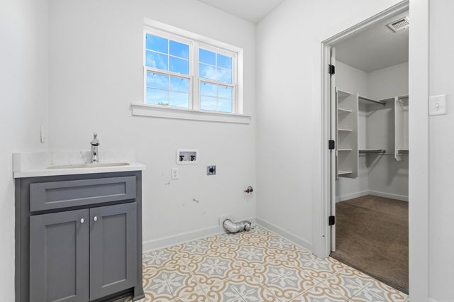 2009 Berkshire Drive, Benton, AR 72019