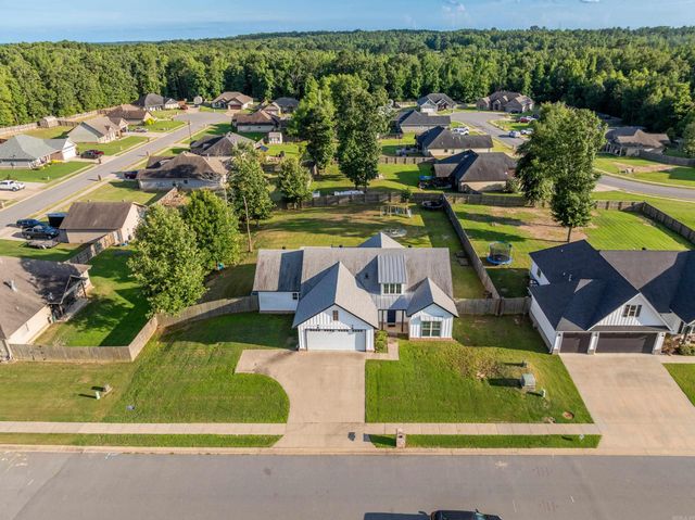 2009 Berkshire Drive, Benton, AR 72019