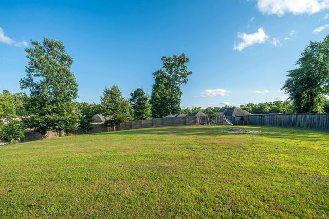 2009 Berkshire Drive, Benton, AR 72019