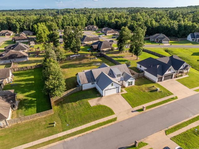 2009 Berkshire Drive, Benton, AR 72019