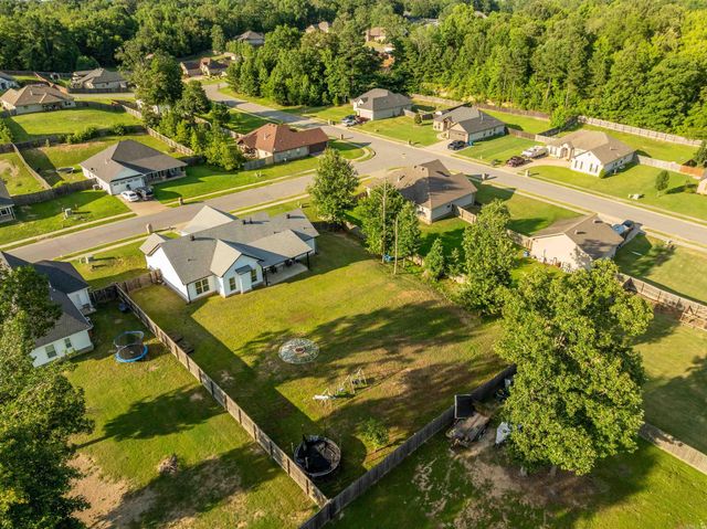 2009 Berkshire Drive, Benton, AR 72019