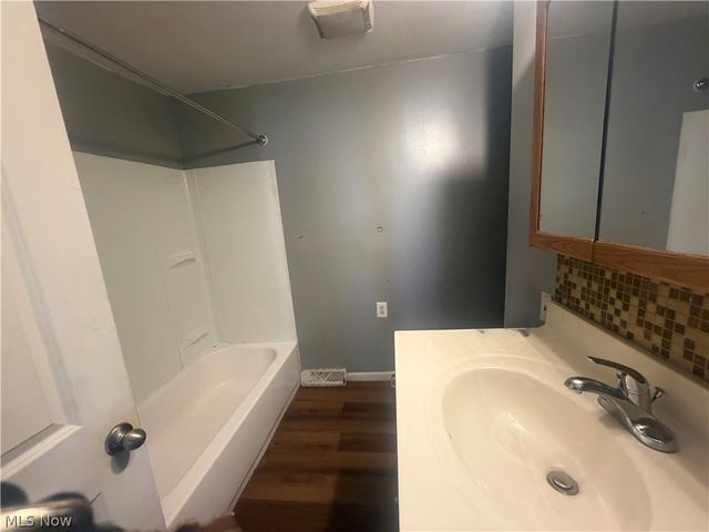 509 Lucy Street, Akron, OH 44306