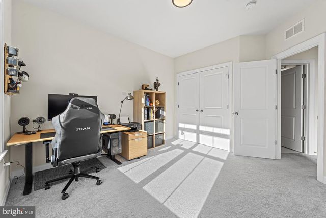 12384 AZURE LN, Fairfax, VA 22033
