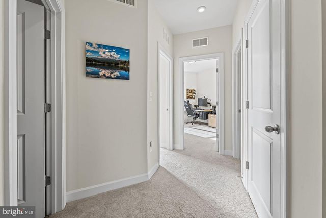 12384 AZURE LN, Fairfax, VA 22033
