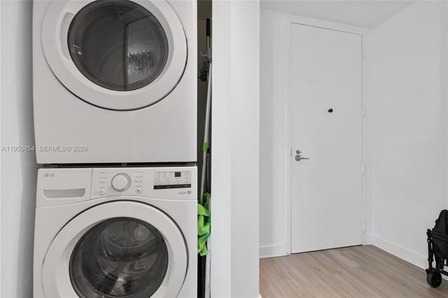 1111 SW 1st Ave UPH4019-, Miami, FL 33130