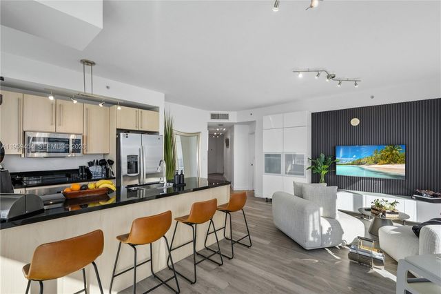 1111 SW 1st Ave UPH4019-, Miami, FL 33130