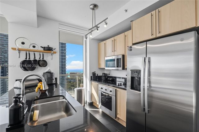 1111 SW 1st Ave UPH4019-, Miami, FL 33130