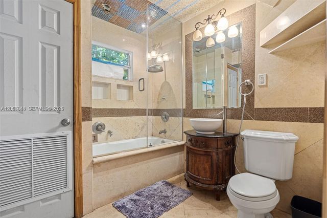 6045 Dawson St, Hollywood, FL 33023