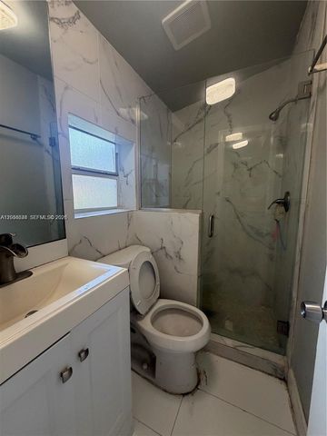 6045 Dawson St, Hollywood, FL 33023