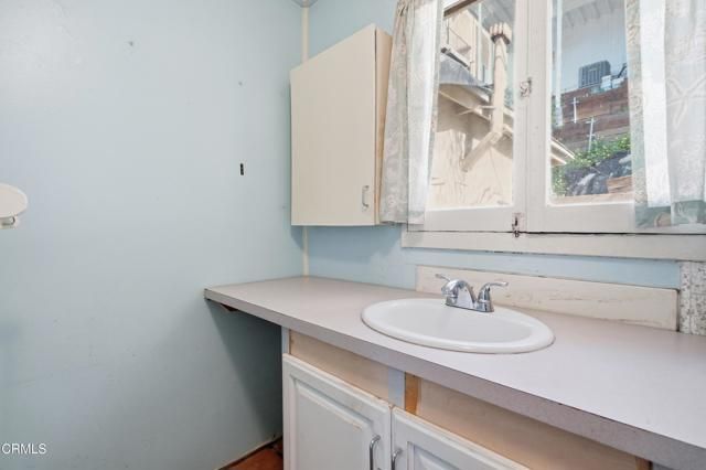 4304 Saltillo Street, Los Angeles, CA 91364