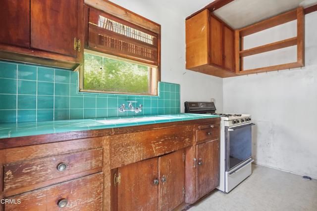 4304 Saltillo Street, Los Angeles, CA 91364