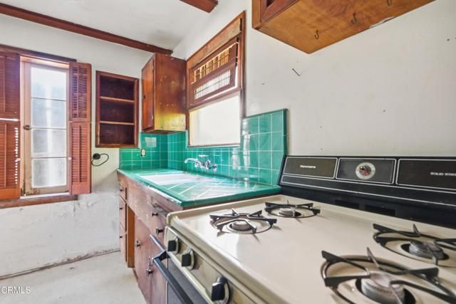 4304 Saltillo Street, Los Angeles, CA 91364