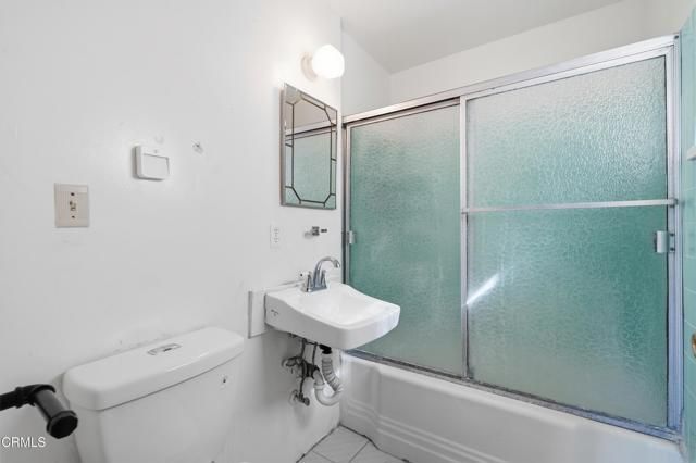 4304 Saltillo Street, Los Angeles, CA 91364