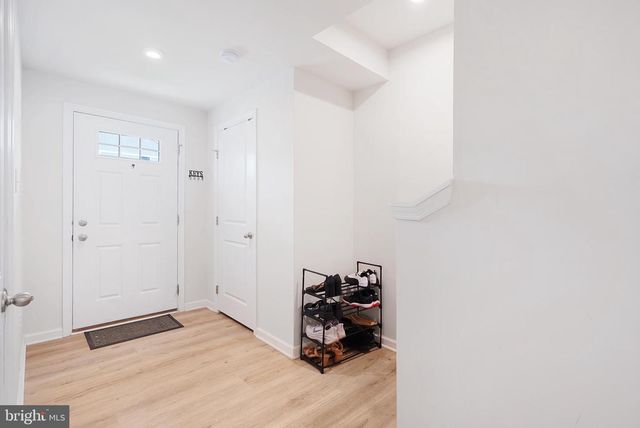 56 ROWAND WAY E, Clementon, NJ 08021