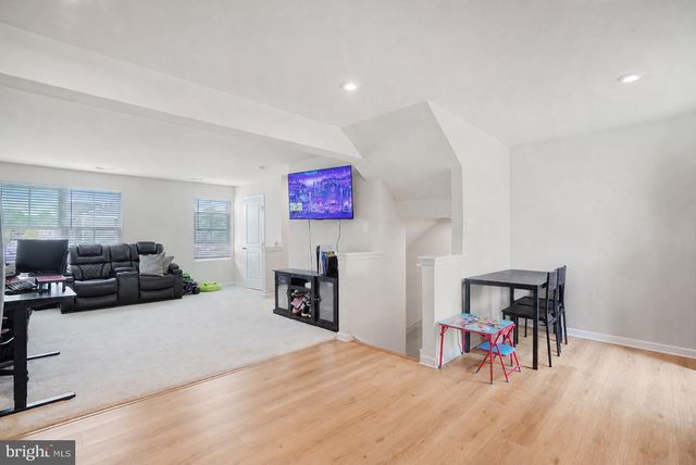 56 ROWAND WAY E, Clementon, NJ 08021