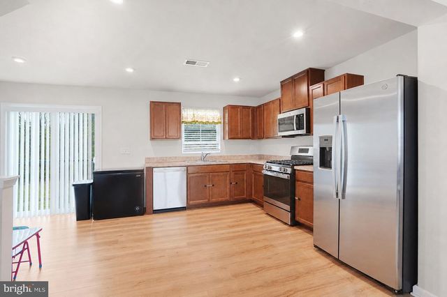 56 ROWAND WAY E, Clementon, NJ 08021