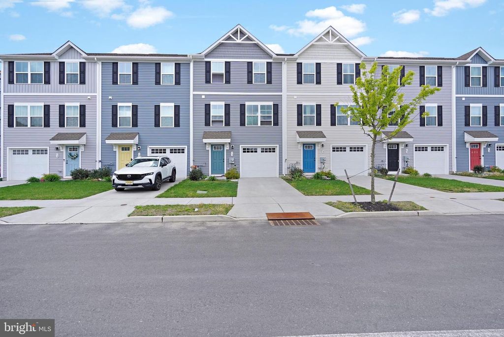 56 ROWAND WAY E, Clementon, NJ 08021